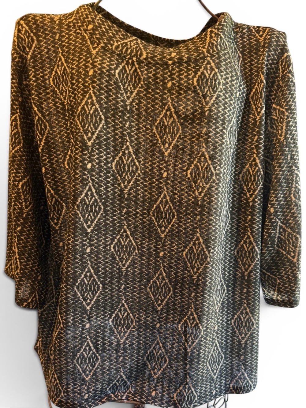 Geometric Pattern 3/4 Length Sleeve Top in Black and Cream.Women’s Size XL, NWOT